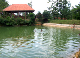 a whole view of the reservoir (Repele)
